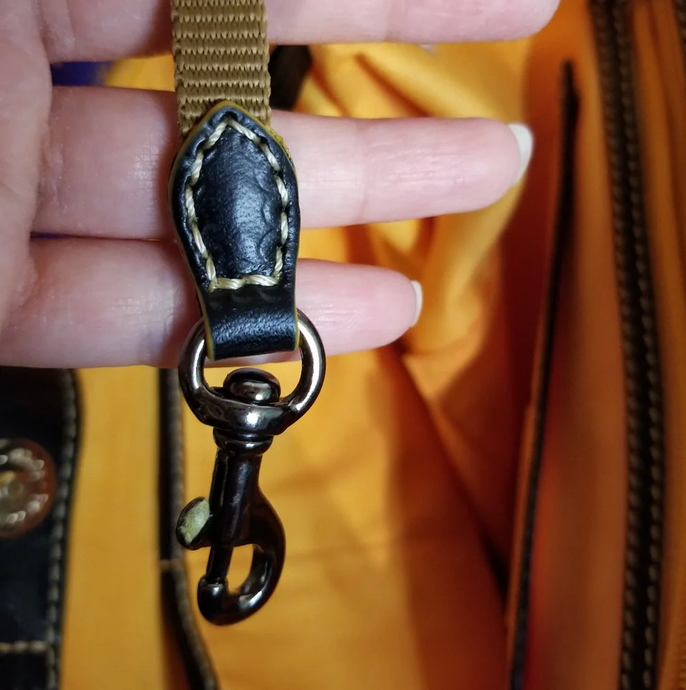 Dooney & Bourke contrast stitched